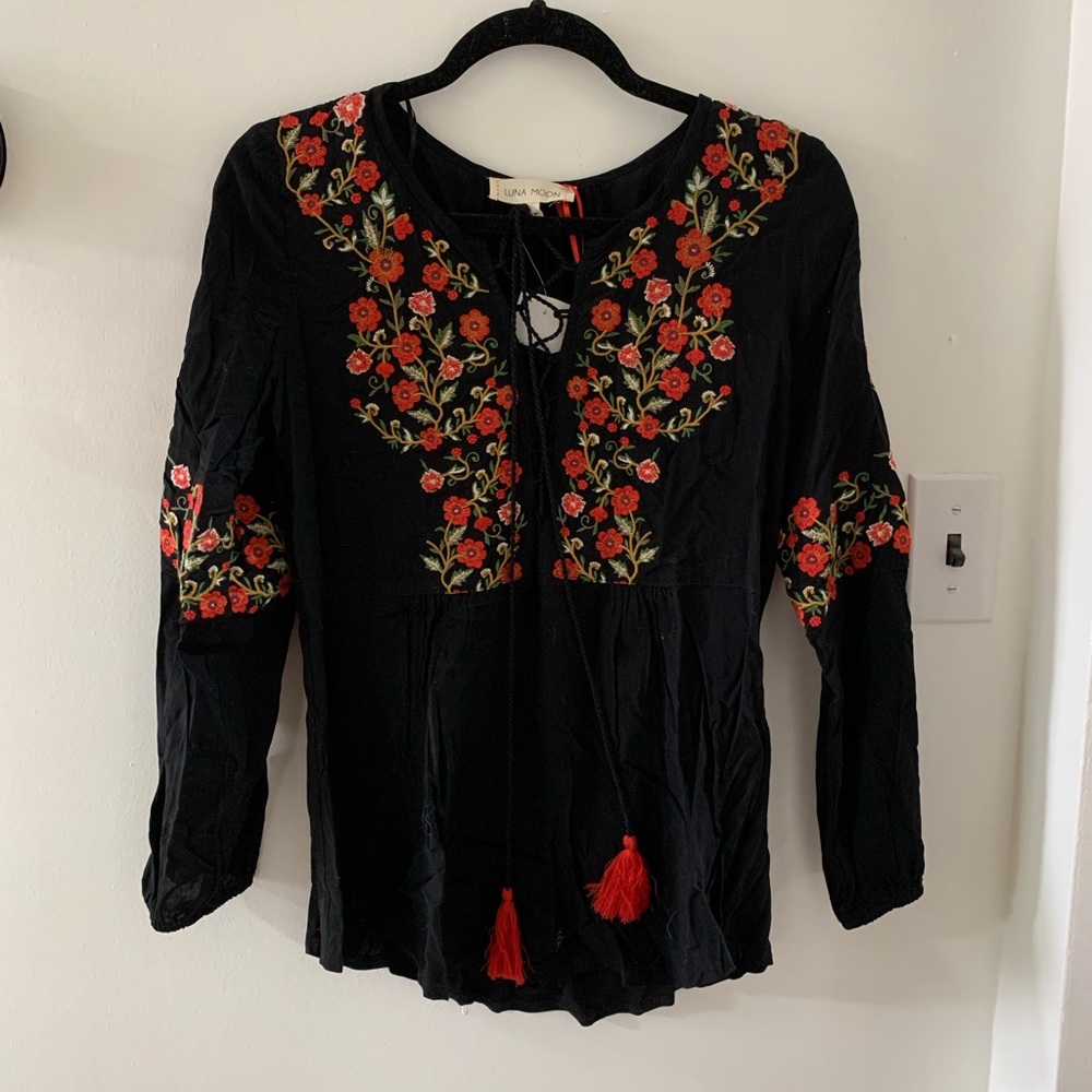 Nwt boho cottagecore lace up floral blouse